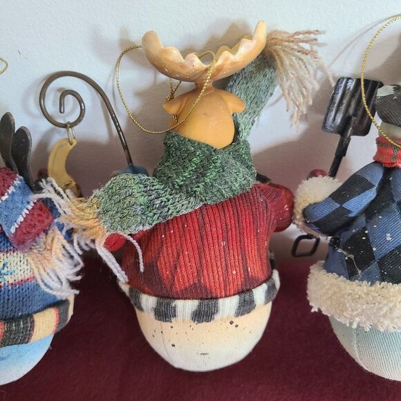 Vintage Fabric Mache Holiday Winter Christmas Ornaments Snowmen & Moose Set of 4 - Picture 11 of 16
